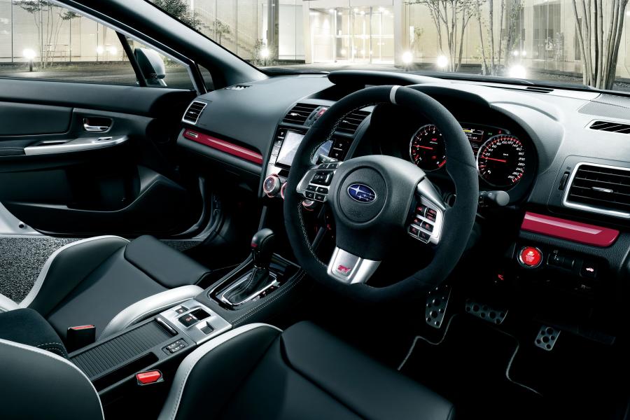 Интерьер Subaru WRX S4 tS NBR Challenge Package 2016 года  (фото 11 из 18)